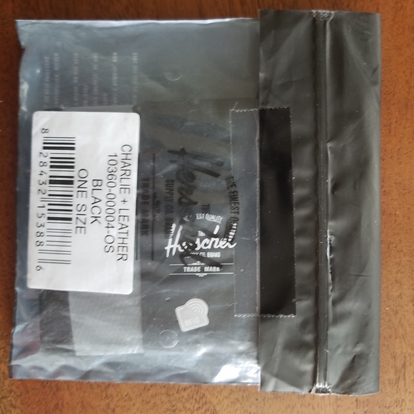 Hershel Leather Wallet Cash Cardholder Bill NWT Charlie NEW - Picture 9 of 10